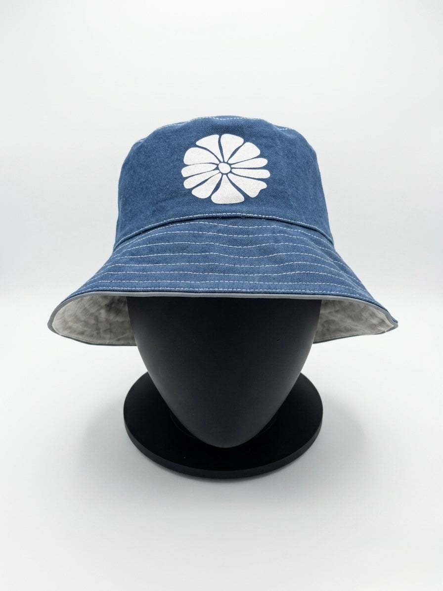 Romashka hat